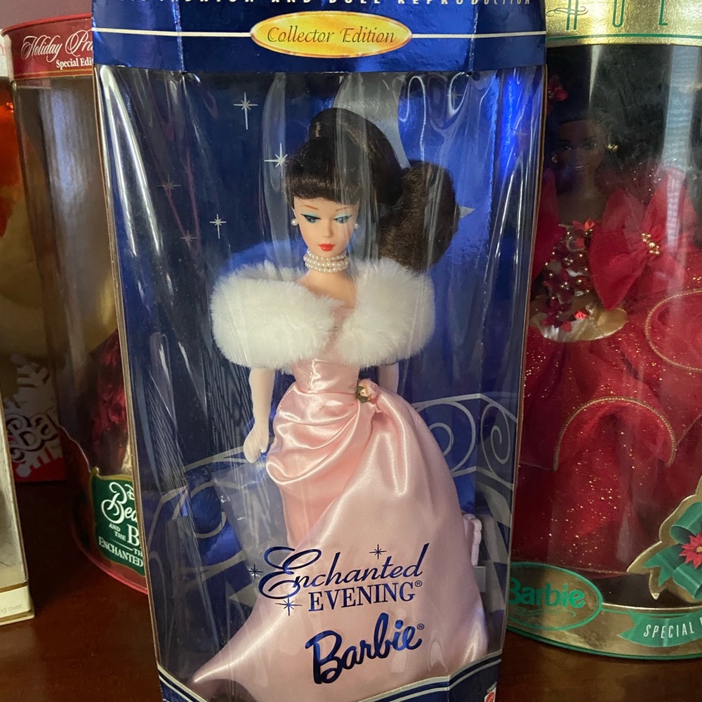 1995 Enchanted Evening Barbie- Unopened & Box (Good Condition)